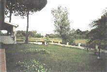 Garten mit Grillplatz